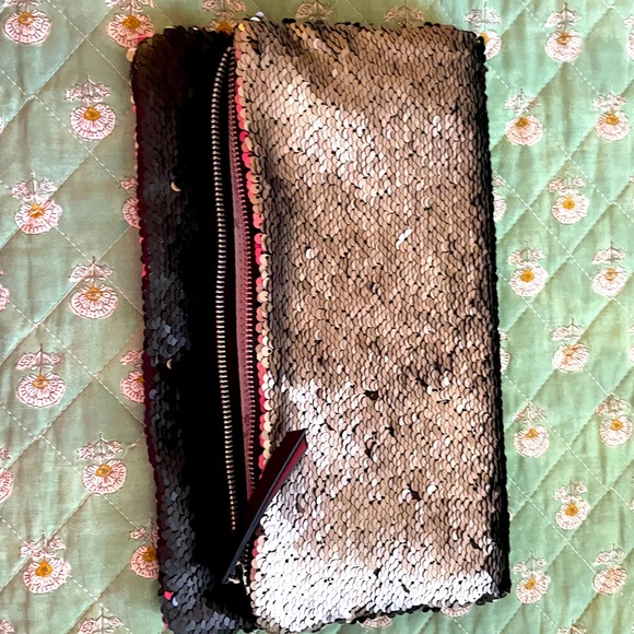Stella and Dot reversible sequins pouch - Picture 1 of 6